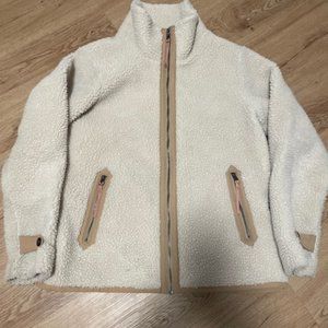 LIKE NEW Patagonia Women's Divided Sky Jacket